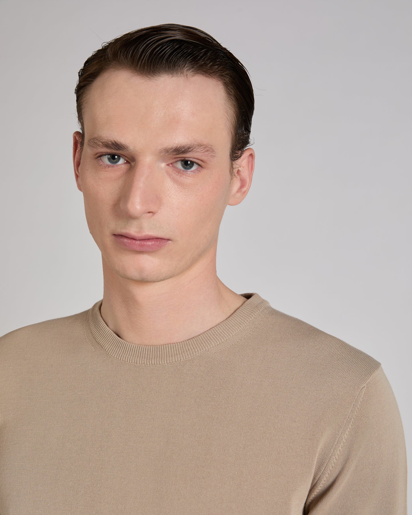 Slim fit cotton crepe crew-neck jumper