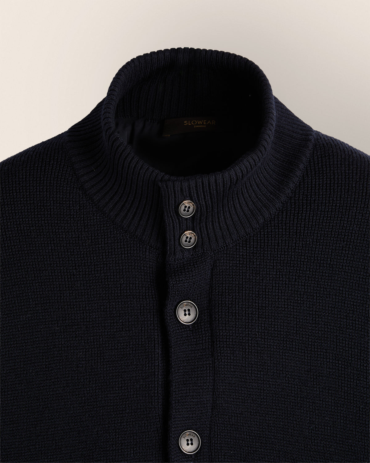 Woll-Chioto-Cardigan mit Wattierung