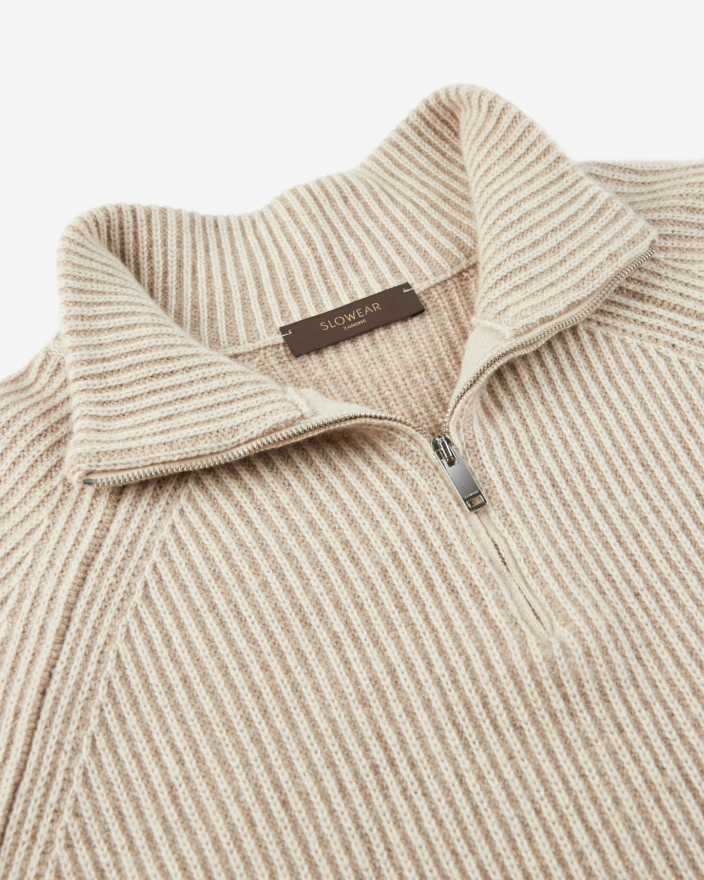 カシミア・スリムフィットハイネックニット