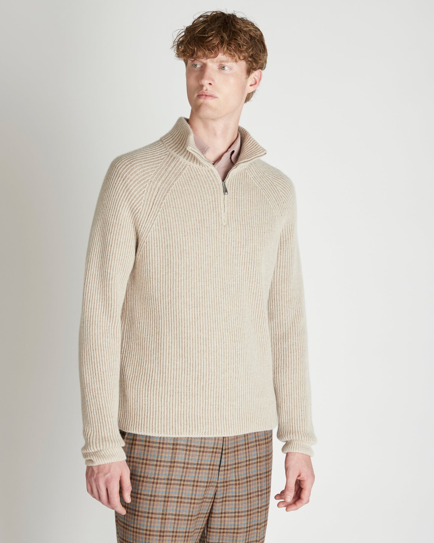 カシミア・スリムフィットハイネックニット