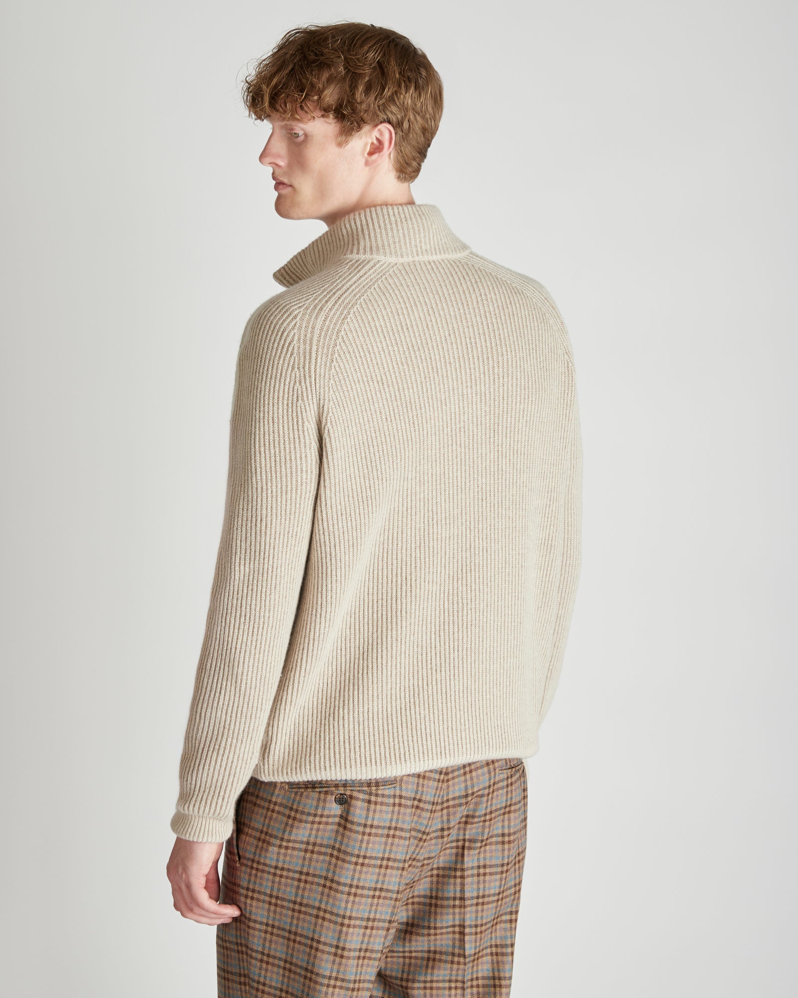 Zanone - Slim fit cashmere high neck jumper - shell/antique pink