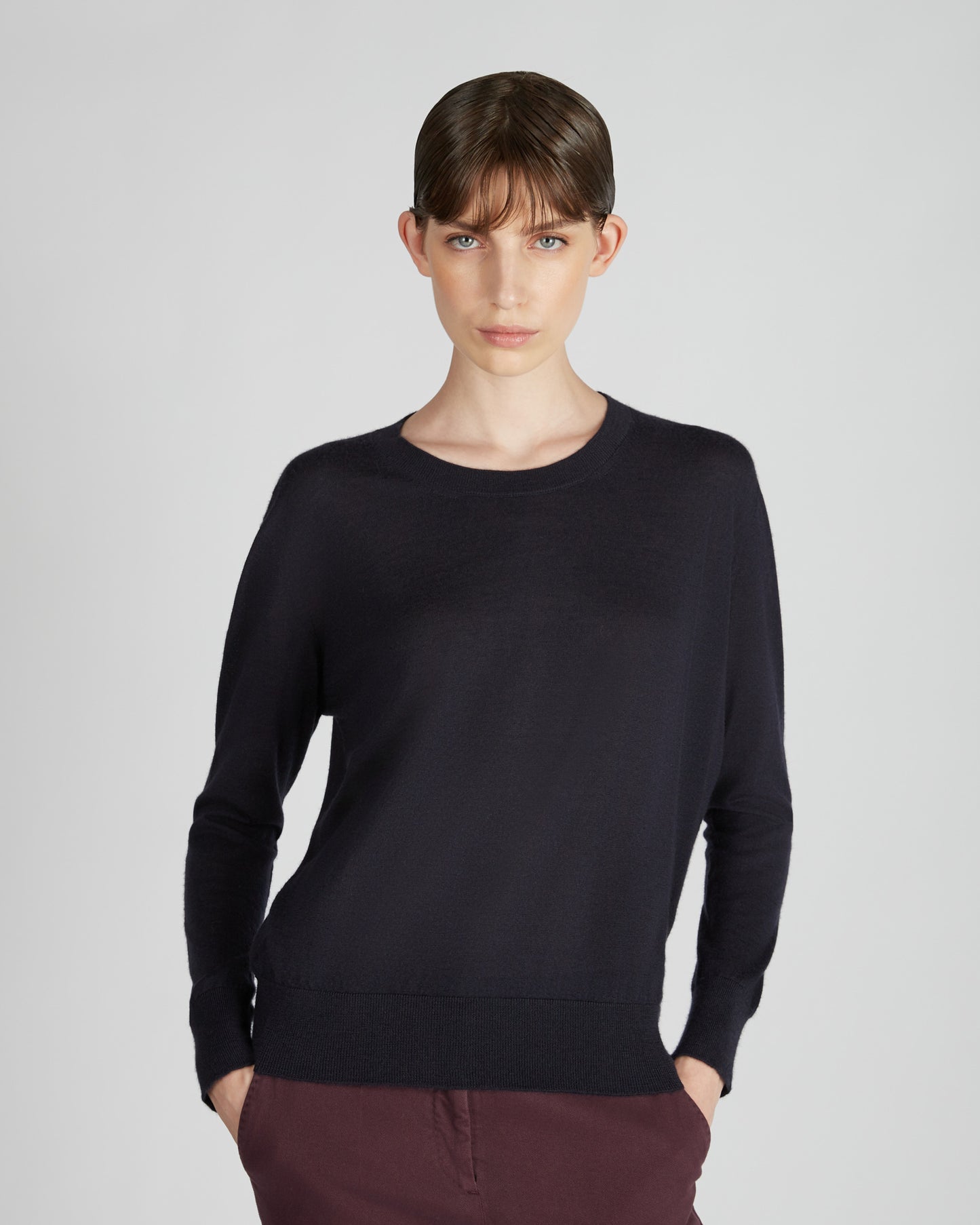 カシミアとシルク・レギュラーフィットクルーネック