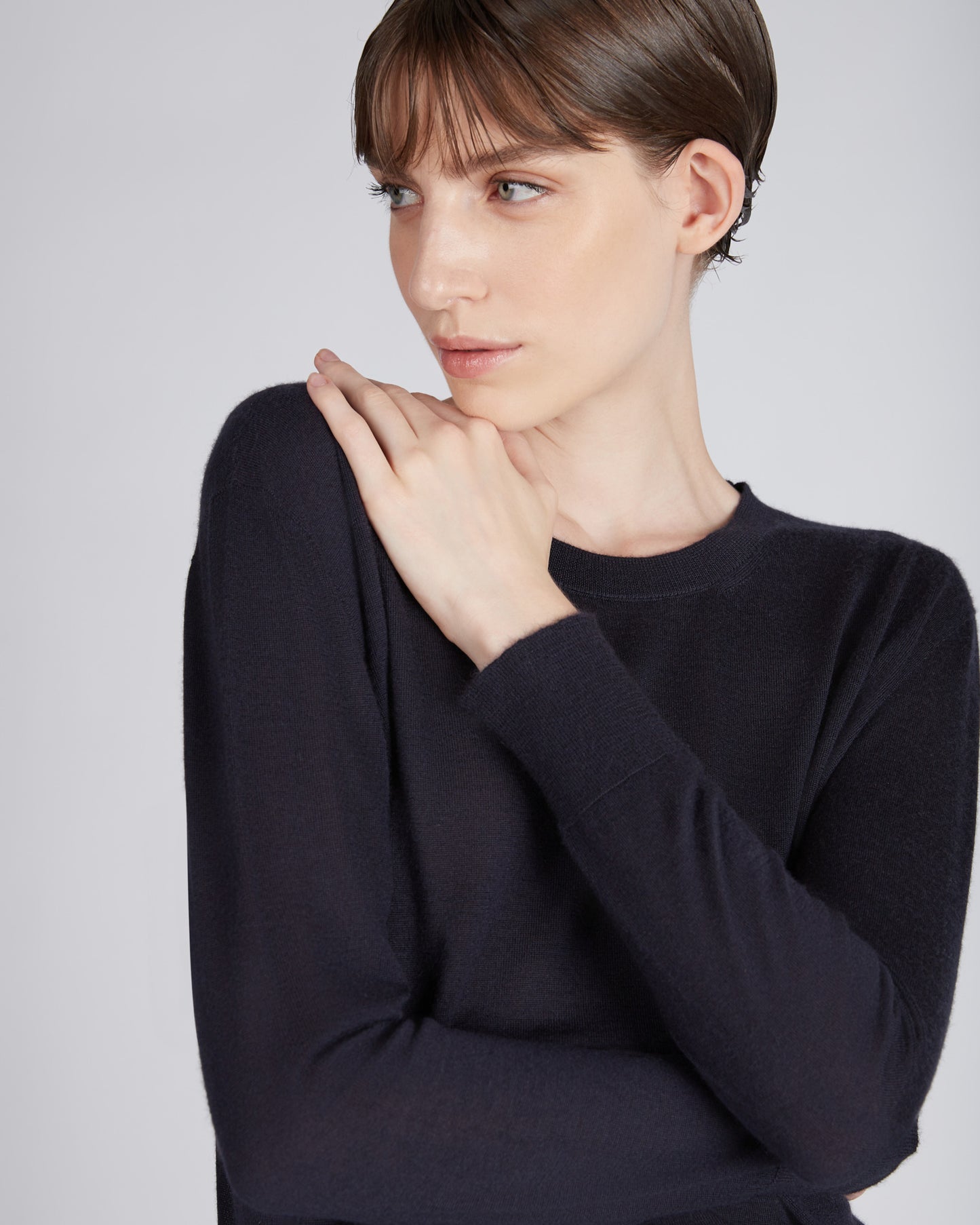 カシミアとシルク・レギュラーフィットクルーネック