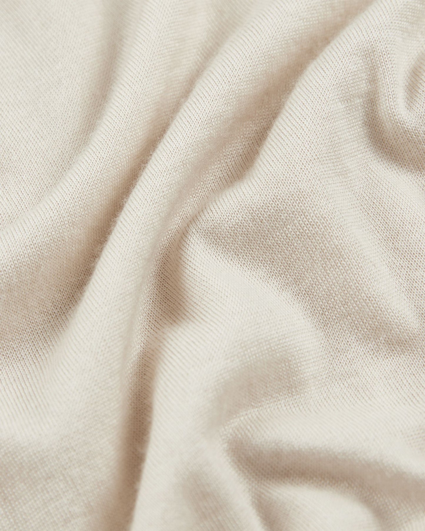 Regular fit crewneck sweater in cashmere and silk