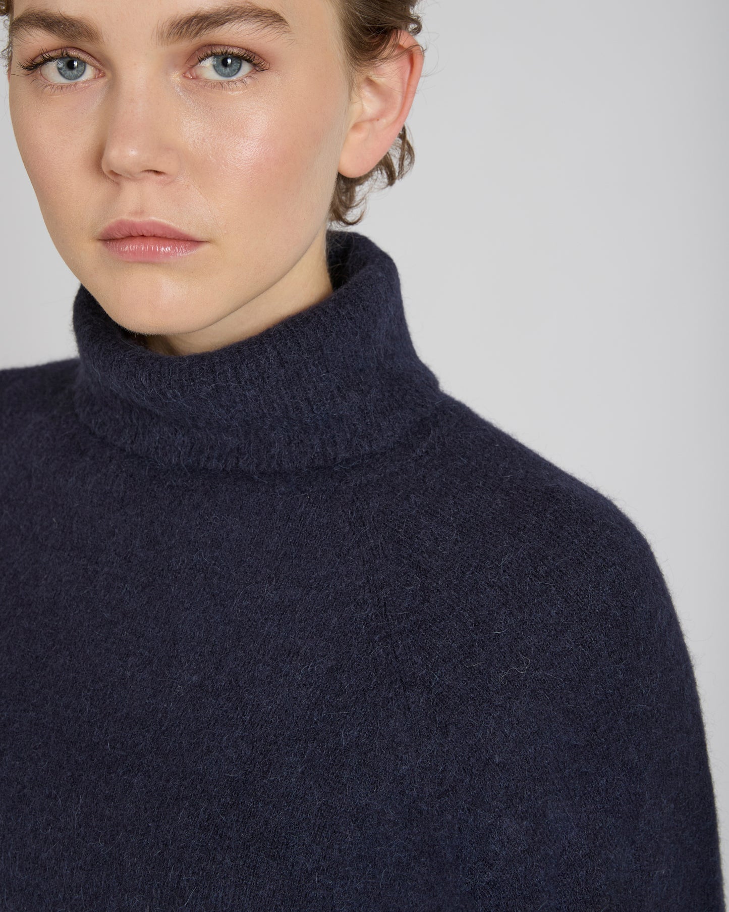 ウールとアルパカ・レギュラーフィットタートルネック