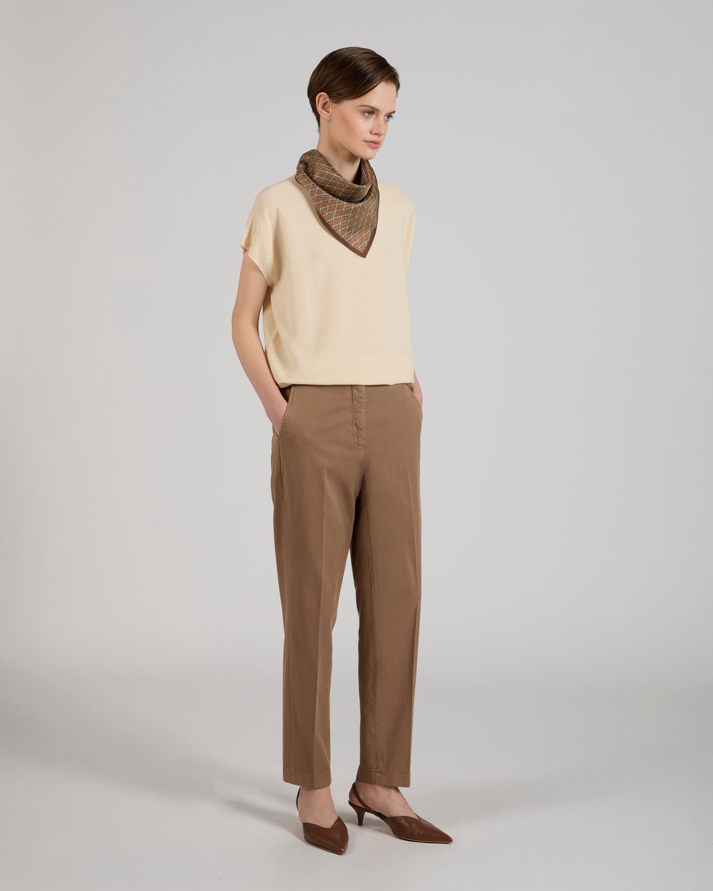 Regular fit cotton crêpe blouse