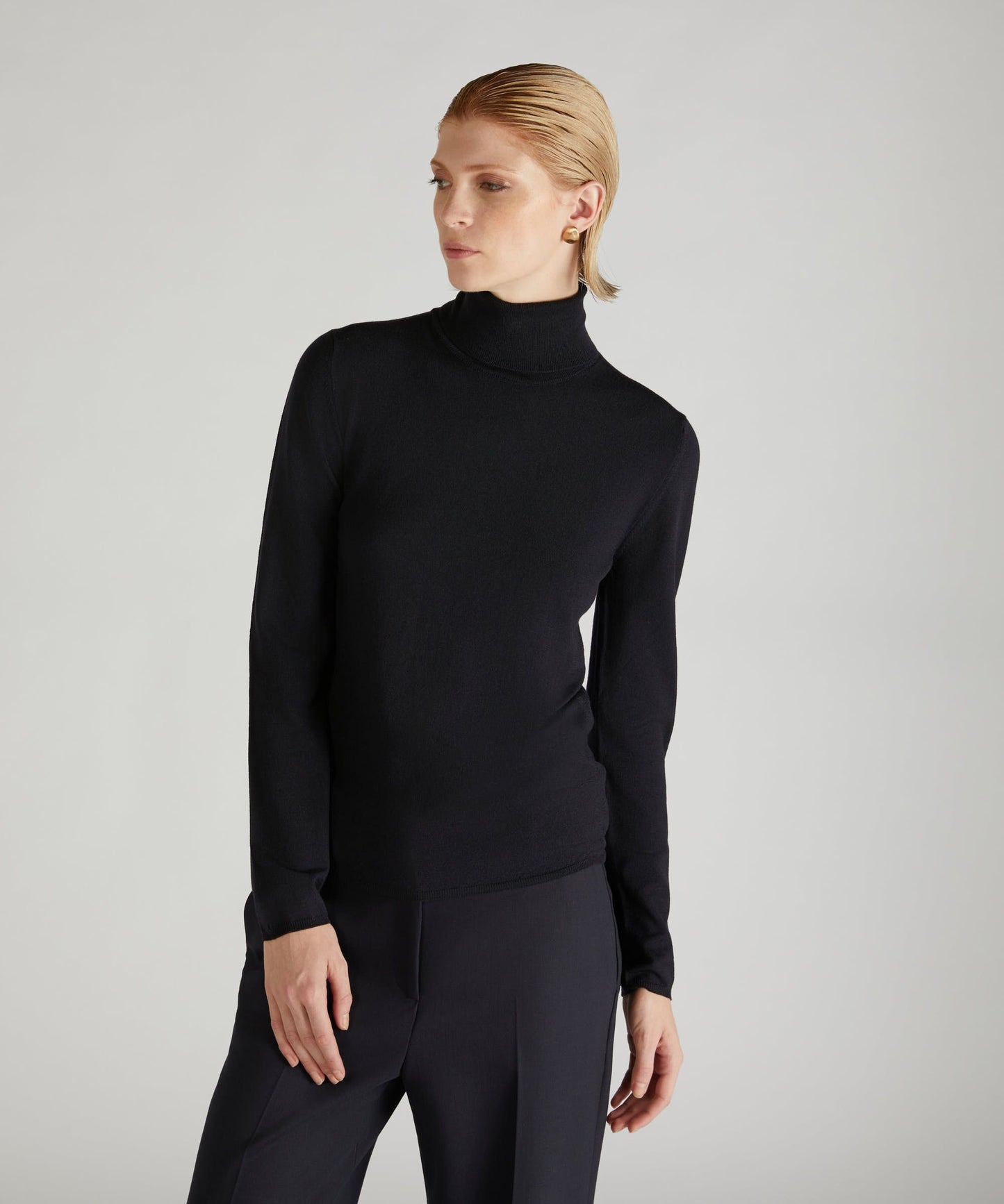 Slim-fit Flexwool turtleneck sweater