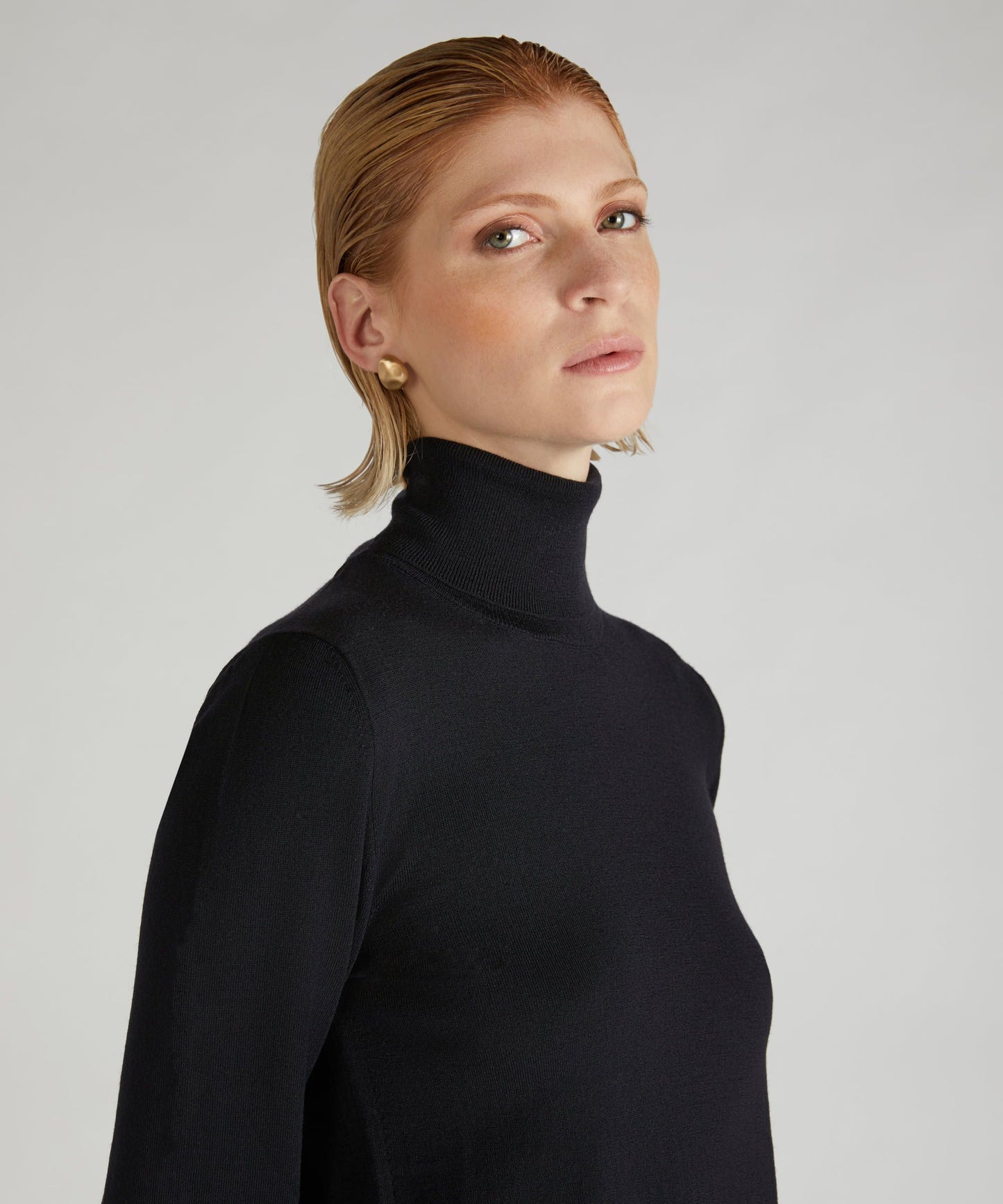 Slim-fit Flexwool turtleneck sweater