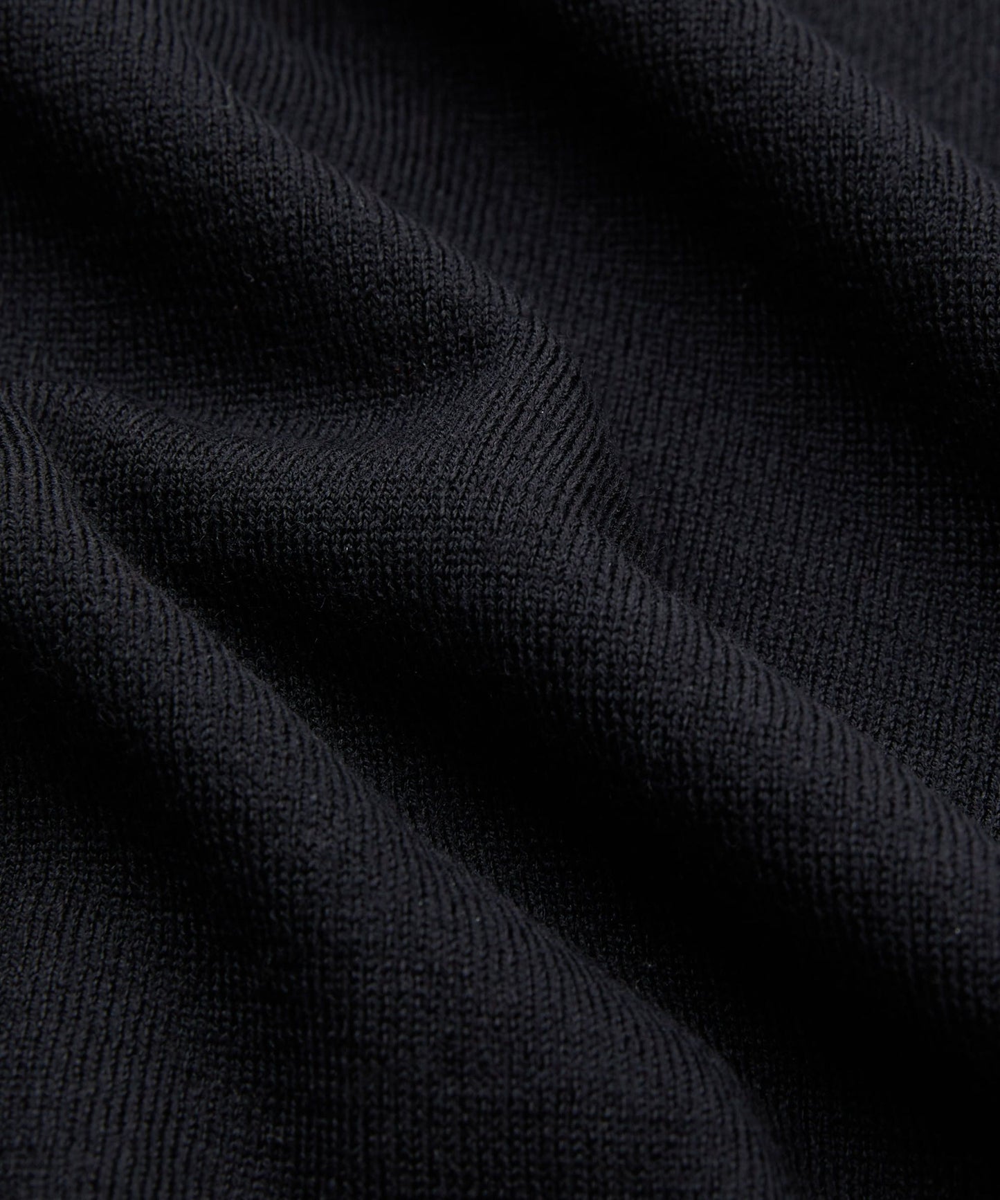 Slim-fit Flexwool turtleneck sweater