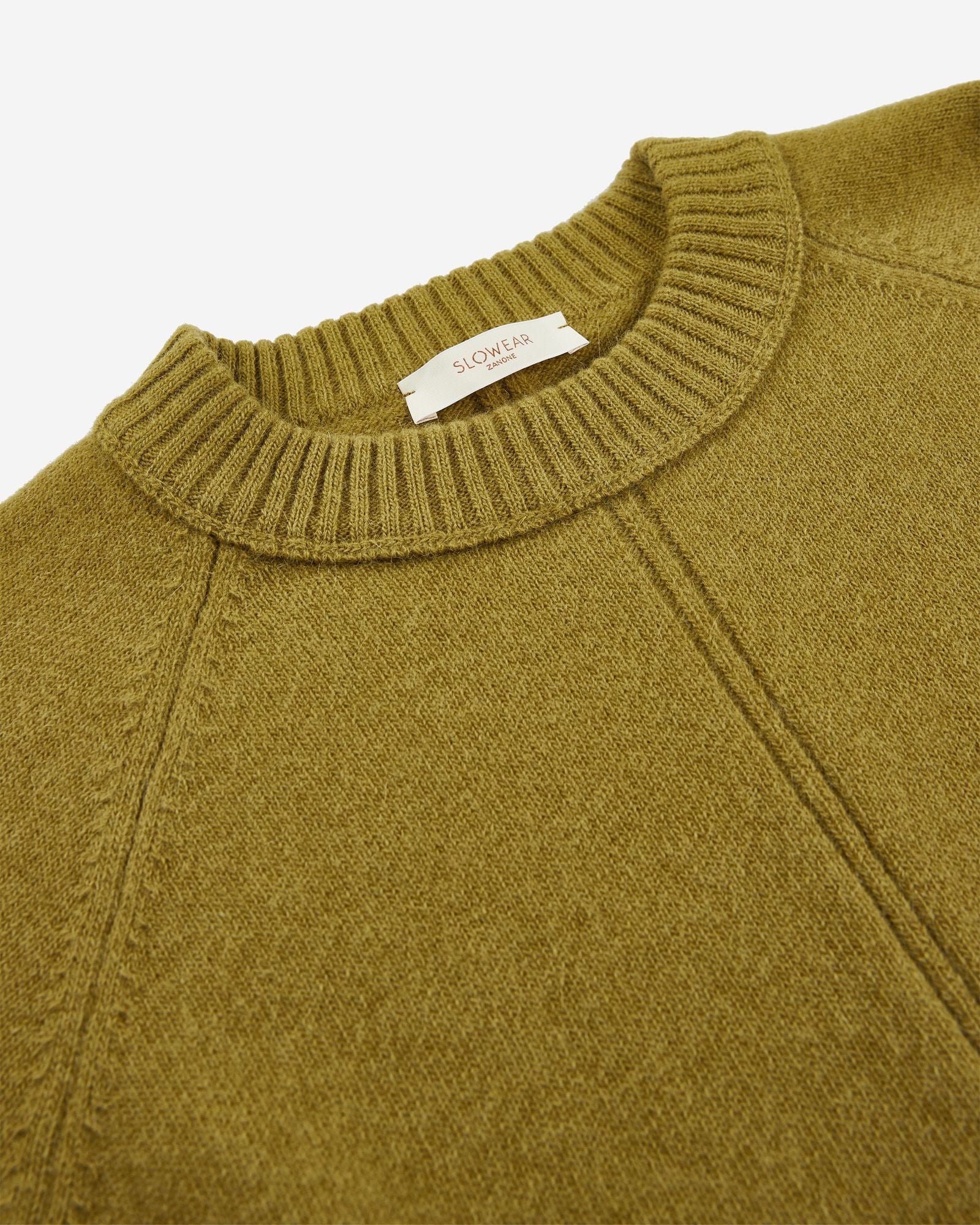 Regular fit crewneck sweater in wool and Angora