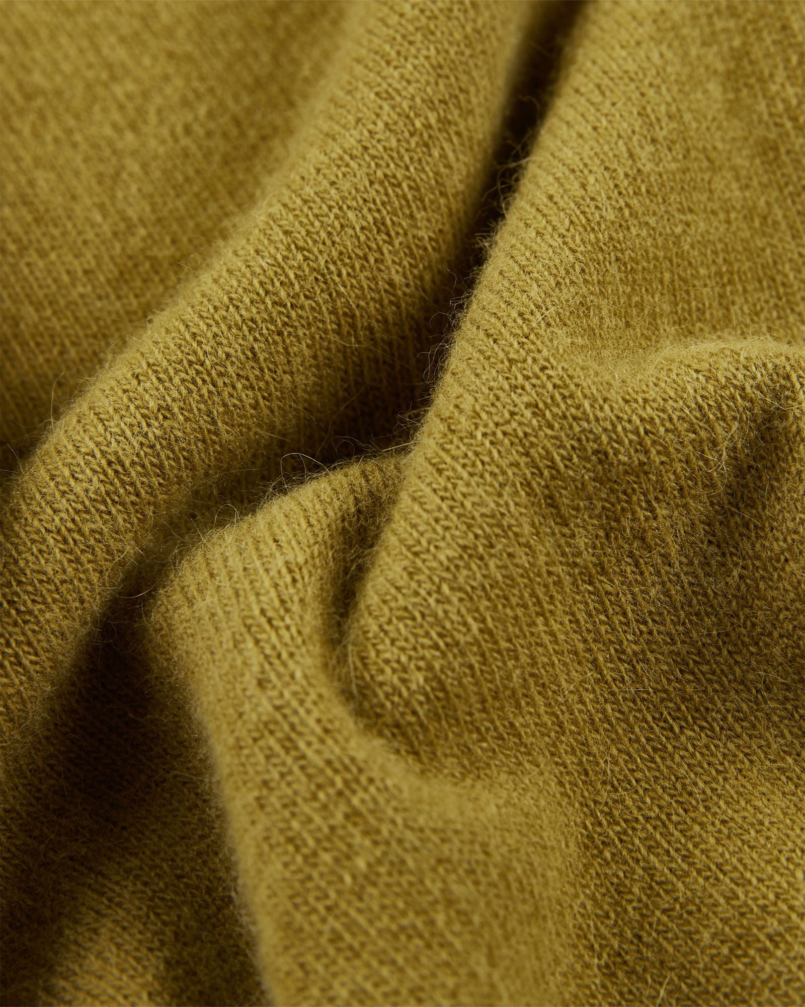 Regular fit crewneck sweater in wool and Angora