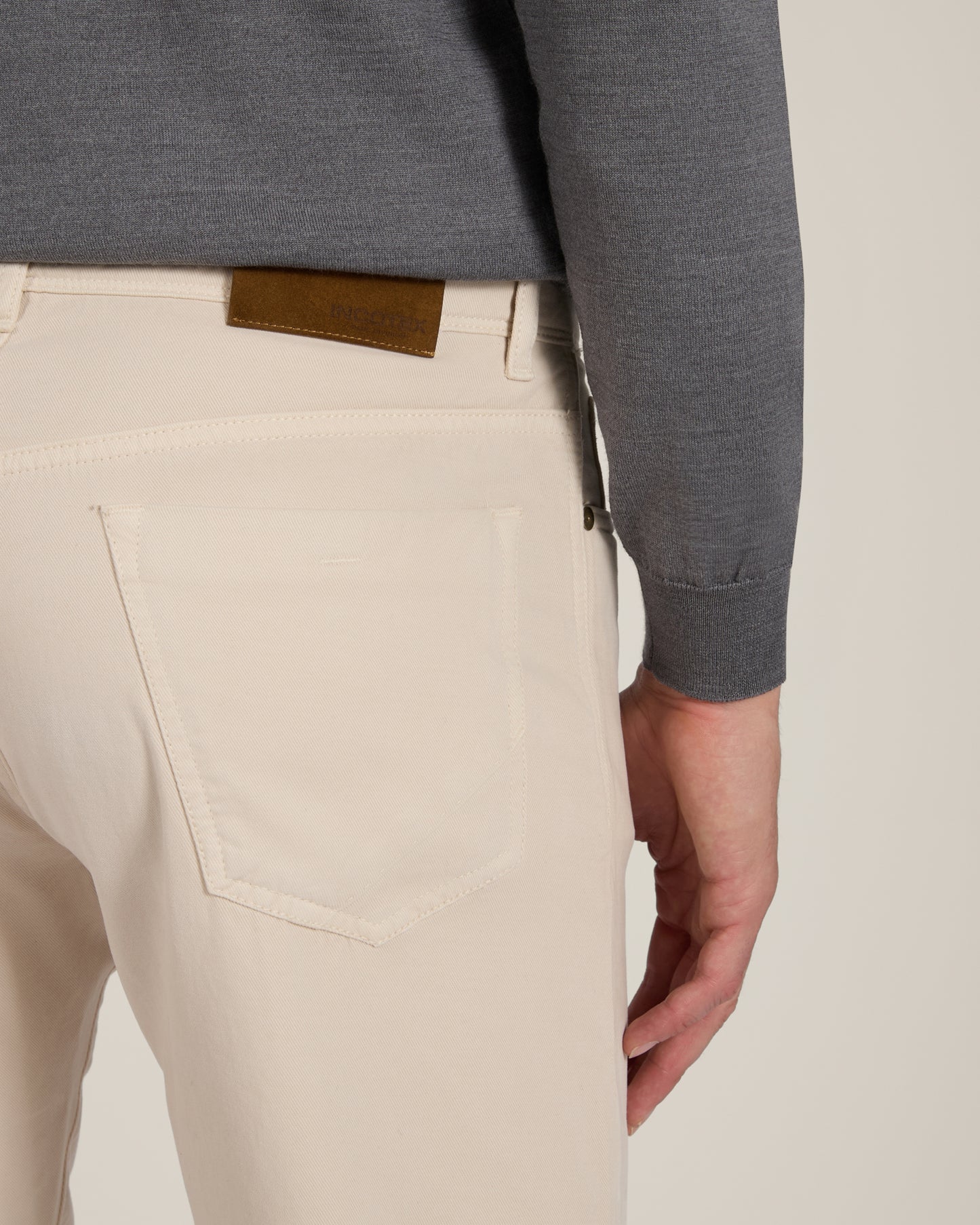 Pantalone cinque tasche regular fit in cotone e cashmere