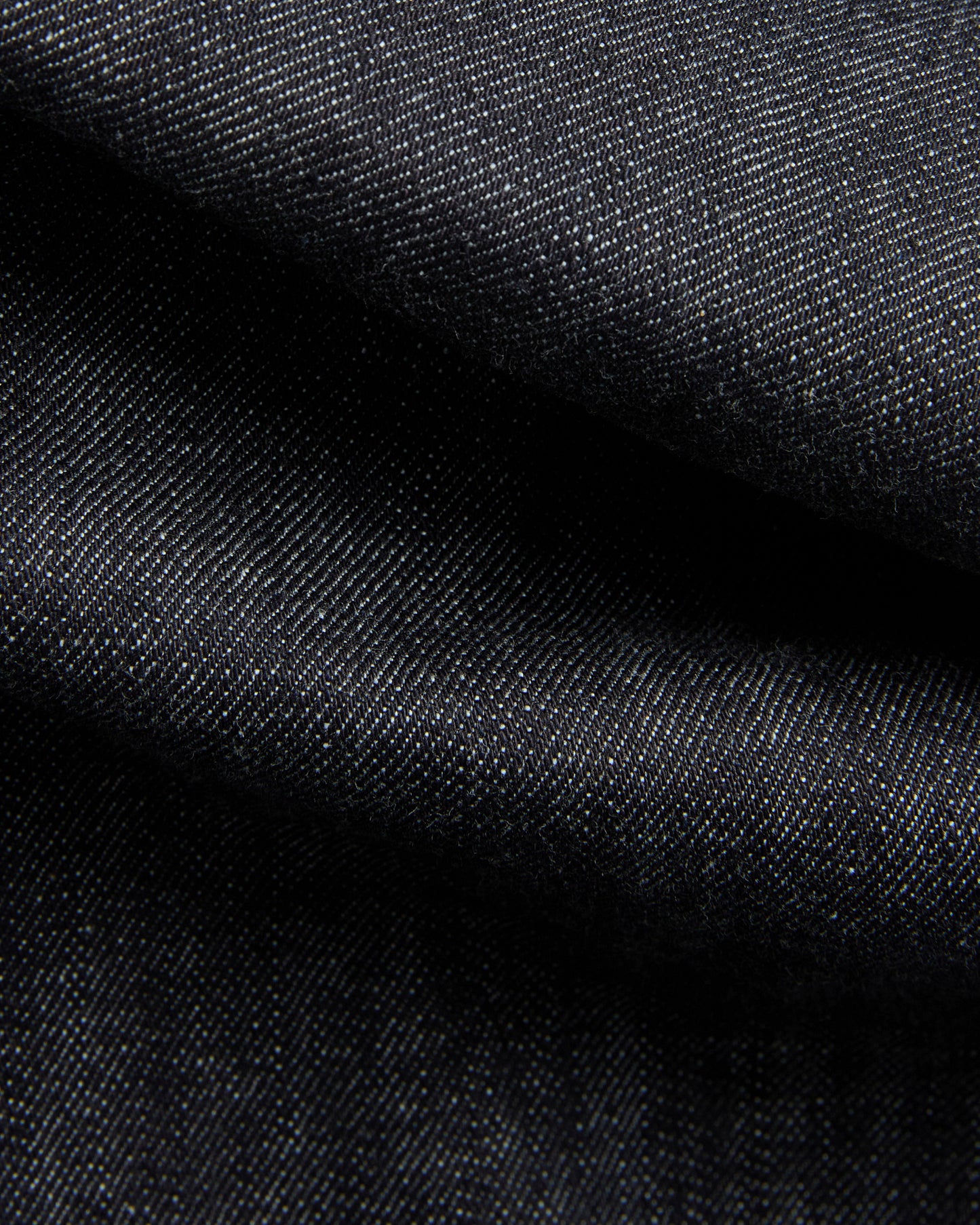 Pantalon cinq poches ajustée en denim stretch coupe
