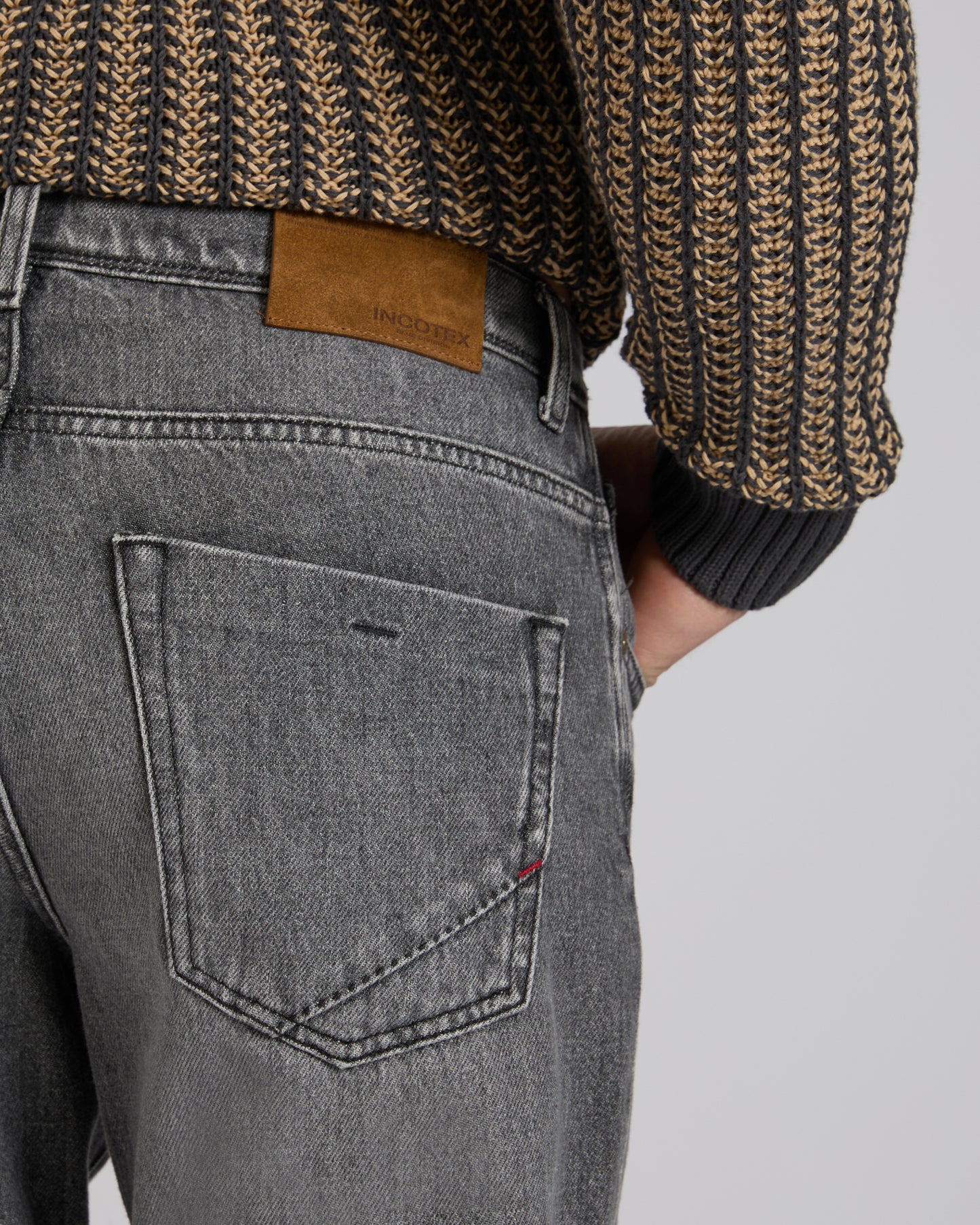 Tapered fit cotton five-pocket trousers