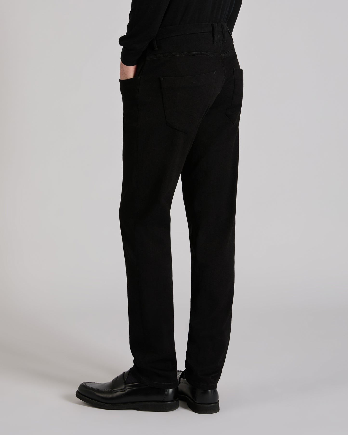 Pantalone slim fit in denim