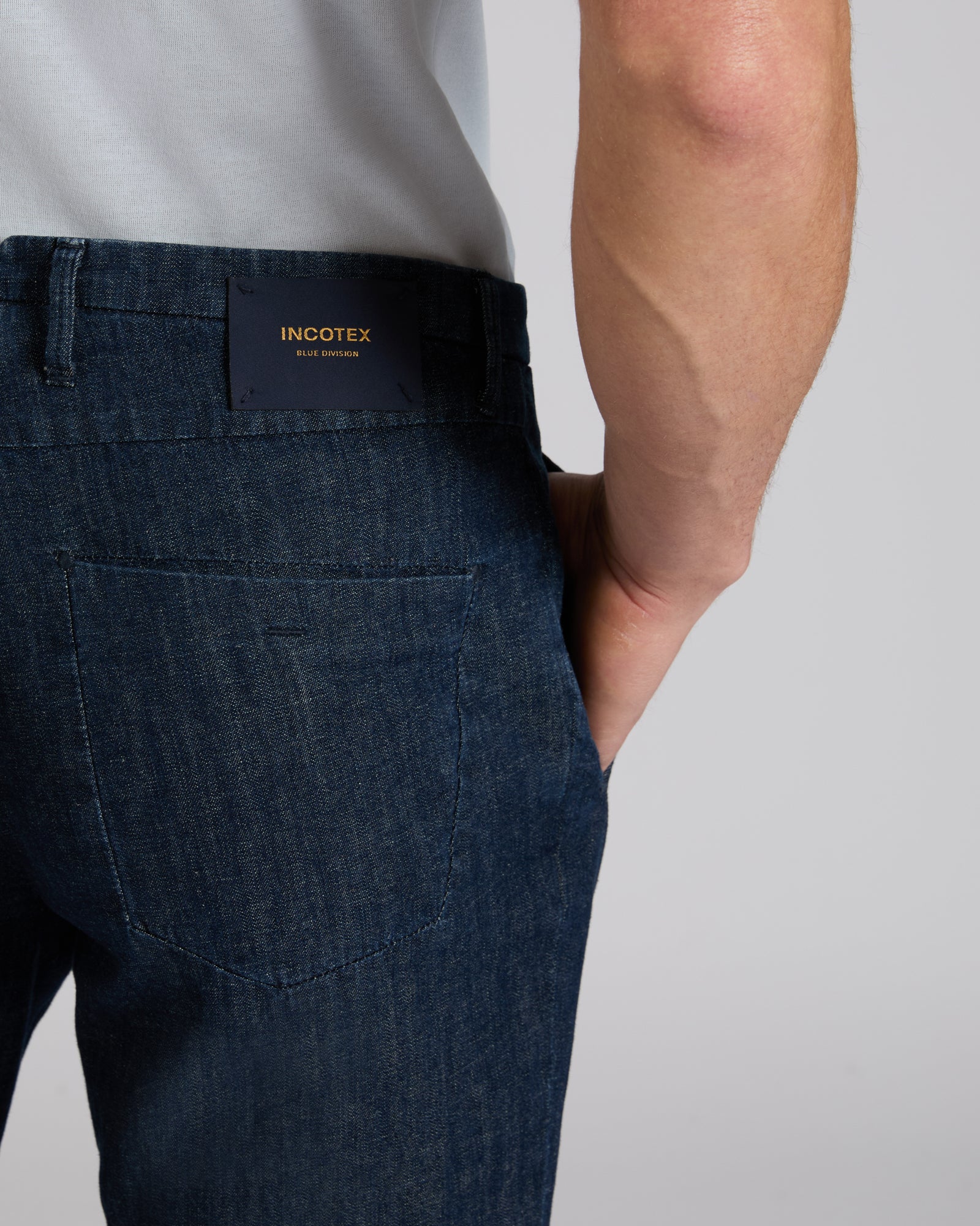 Incotex Blue Division - Tapered fit cotton trousers - dark blue