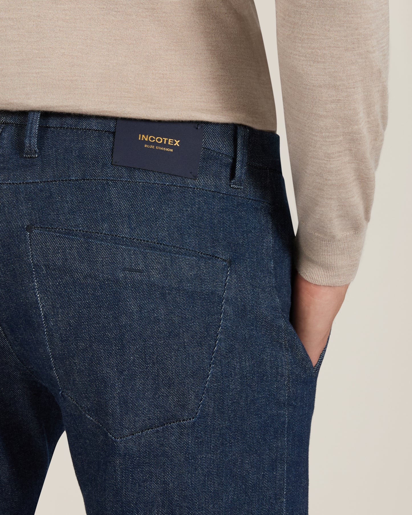 Pantalone tapered fit in denim stretch