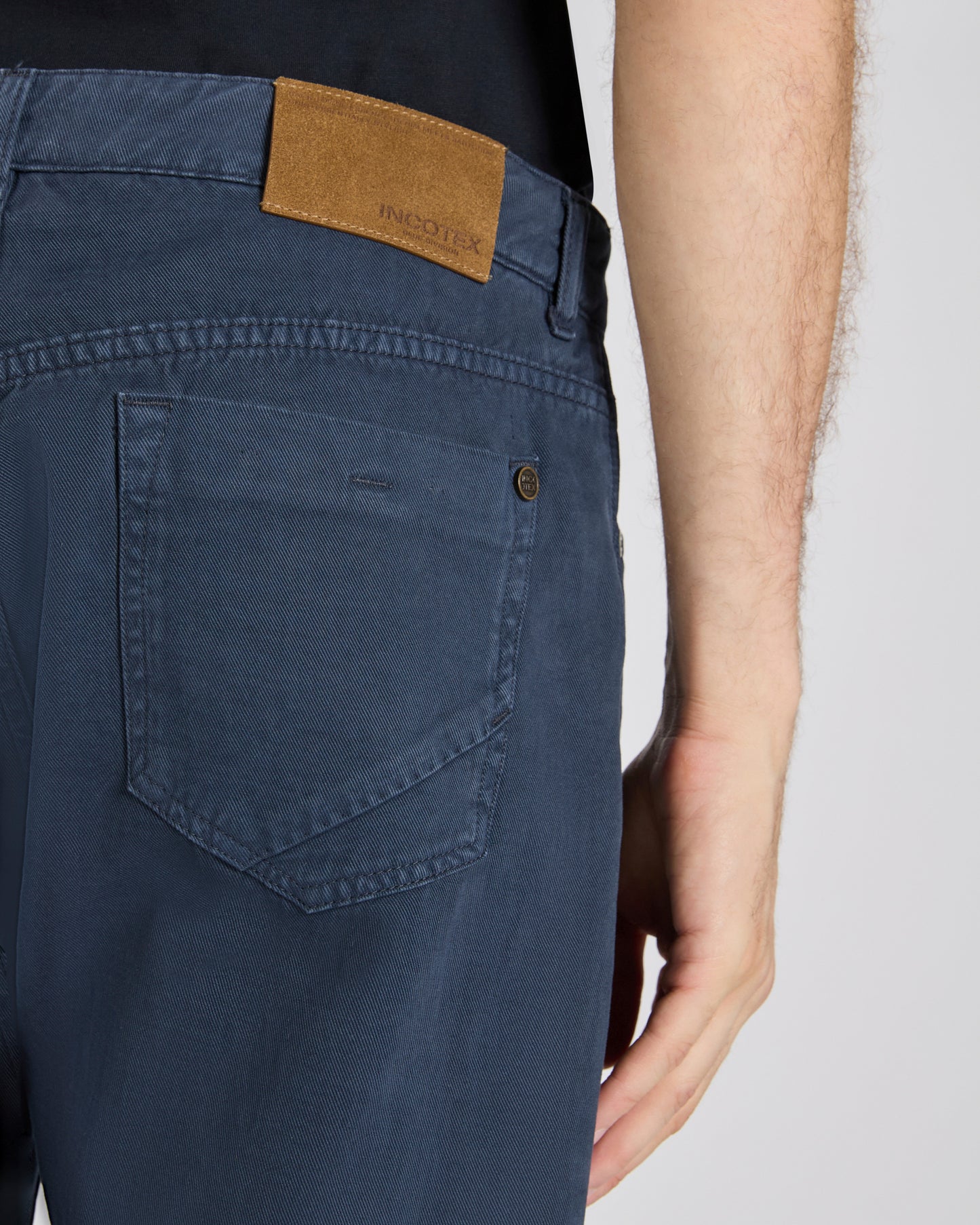 カシミアとコットン・スリムフィット５ポケットパンツ