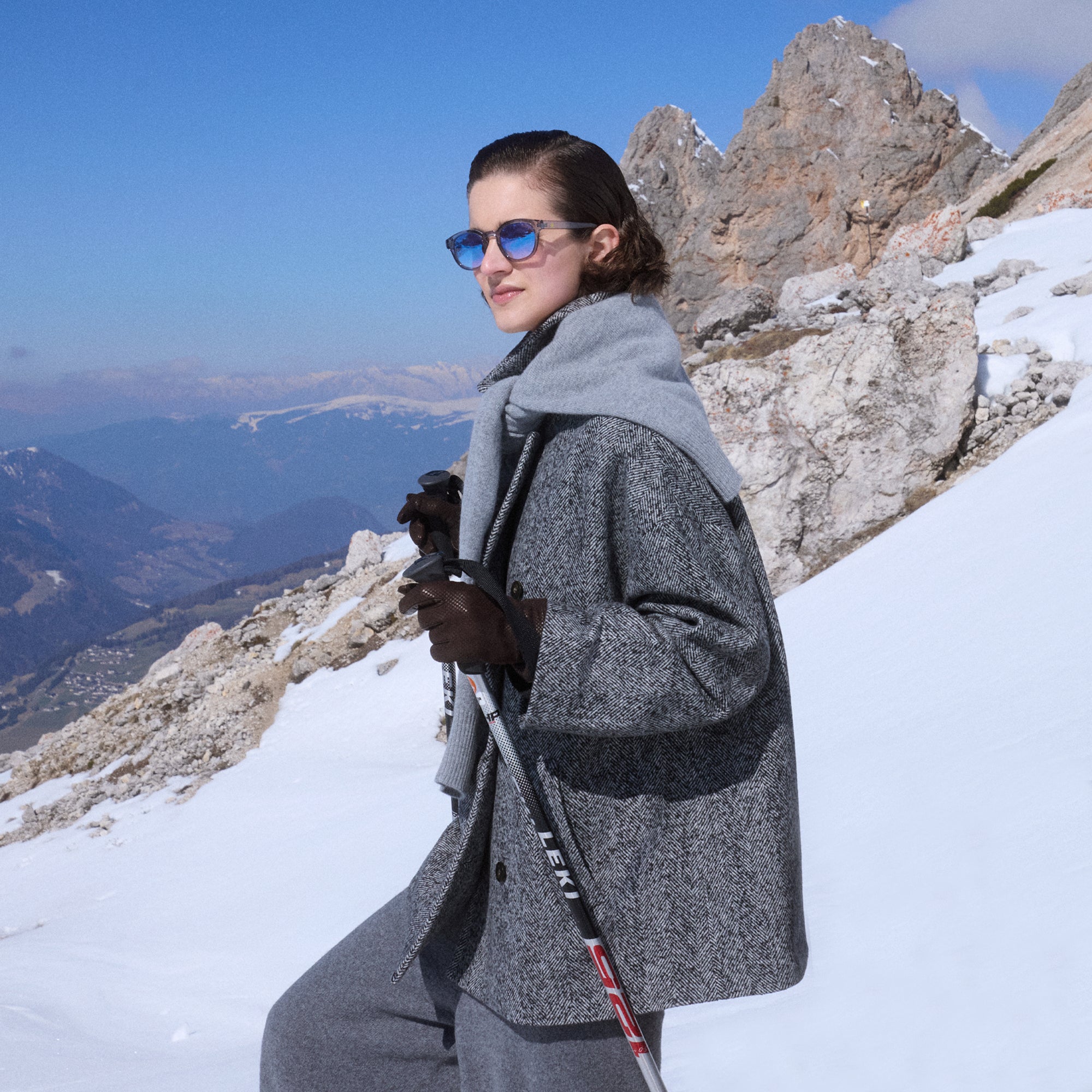 dropdown-woman-week46.jpg?v=