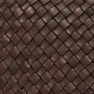 ダークブラウン