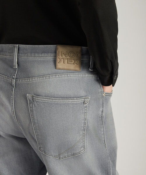 Tapered fit five-pocket trousers in washed denim , Incotex Blue Division | Slowear