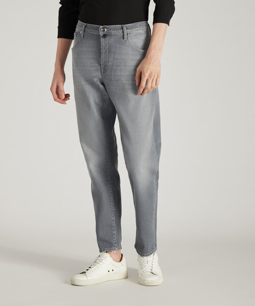 Pantalon à cinq poches tapered fit en denim lavé , Incotex Blue Division | Commerce Cloud Storefront Reference Architecture