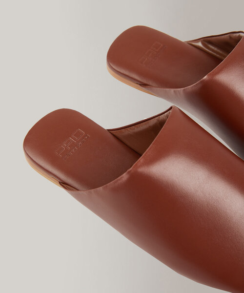Open-toe leather mules , Slowear | Slowear